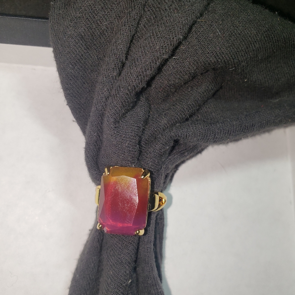 Ring - Picture 4 of 5